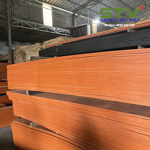 VÁN ÉP COPPHA PHỦ PHIM 4M<br>VÁN ÉP COPPHA 4M (ĐỎ-VÀNG-ĐEN)<br>KT: TUỲ CHỌN TỪ 150mm đến 1000mm